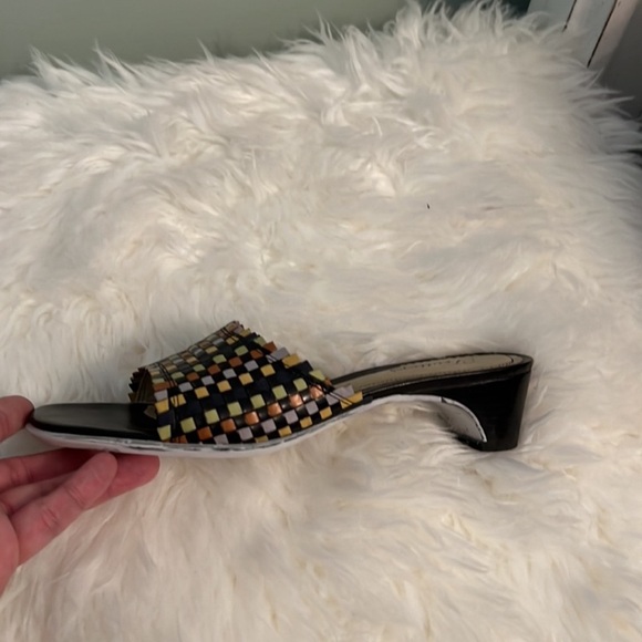 Trotters Sandals - Picture 3 of 6